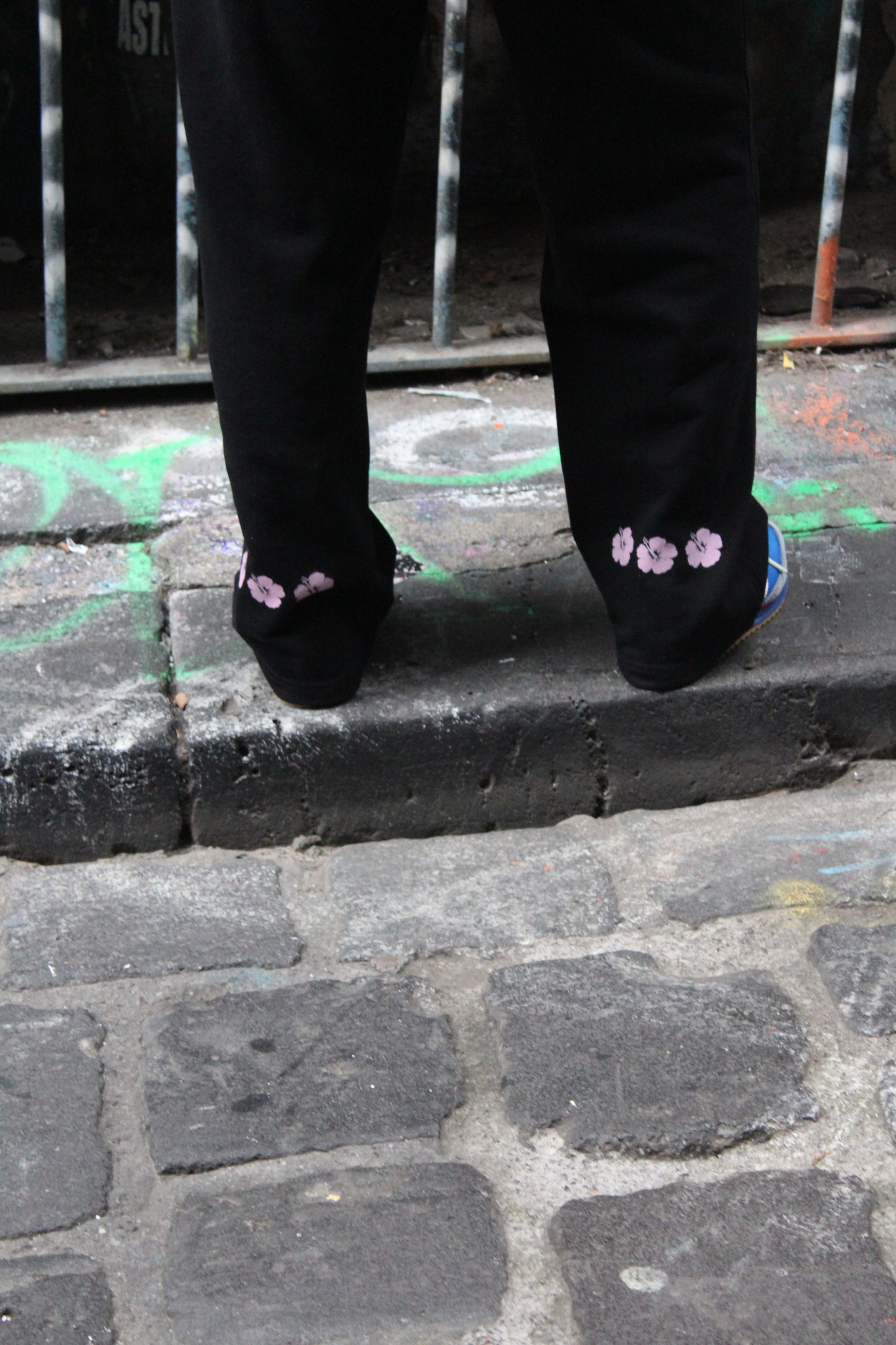 Vol. 2 Hibiscus Heavyweight Sweatpants – Pink (460 GSM)