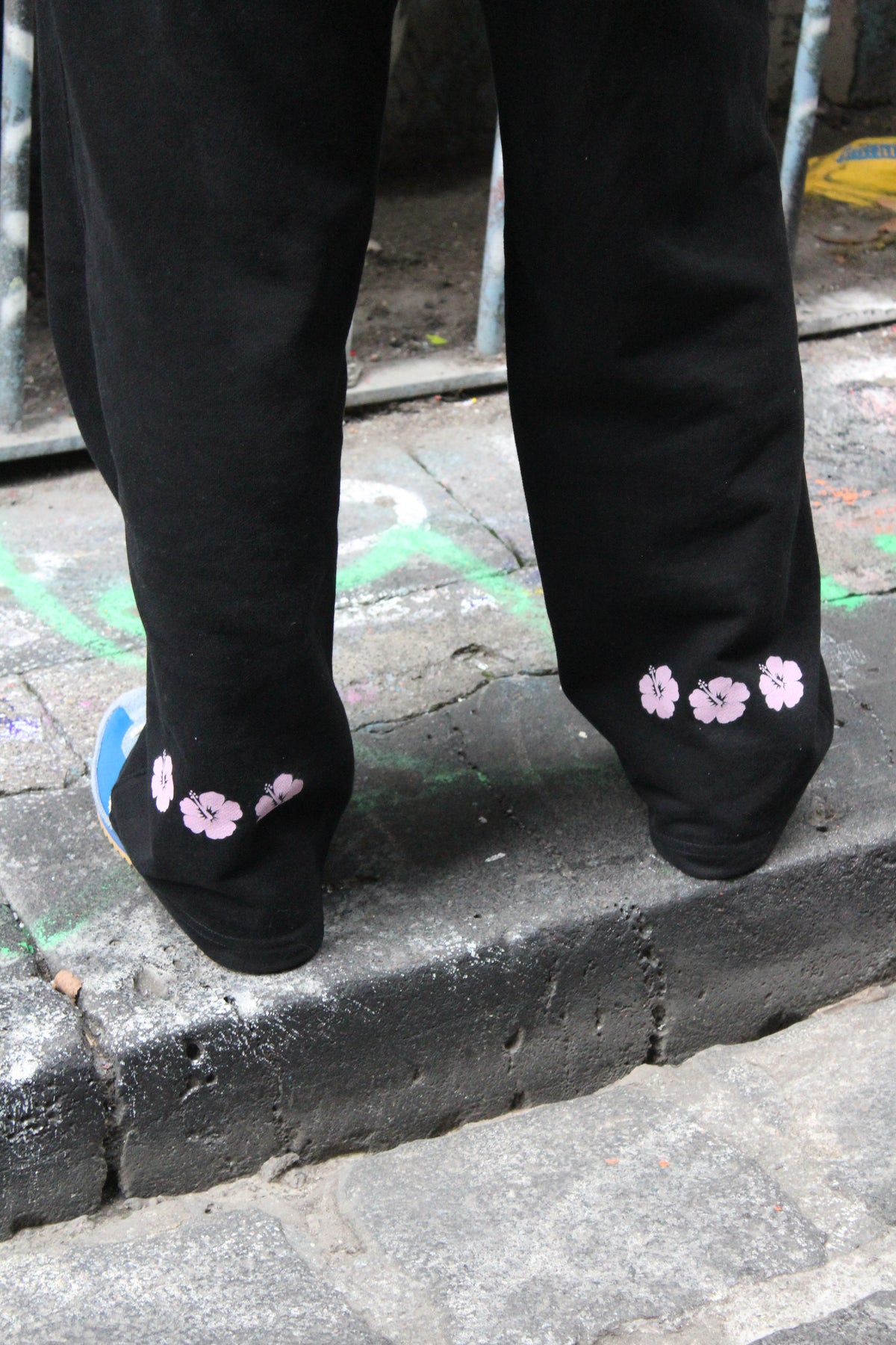 Vol. 2 Hibiscus Heavyweight Sweatpants – Pink (460 GSM)